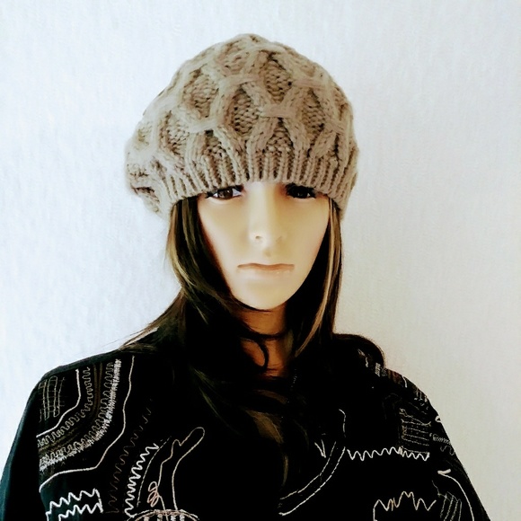 Papillon Accessories - SALE! Mocha Slouchy Chunky Knit Beret Hat
